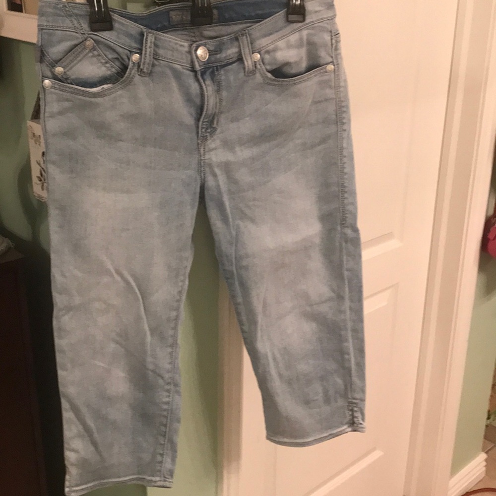 Rock and Republic capris